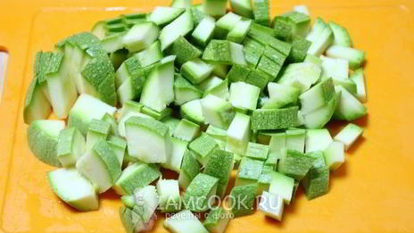 овощное рагу из кабачков, картошки и капусты