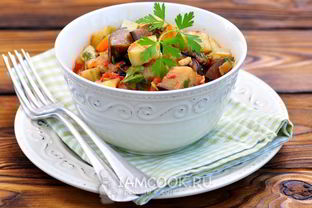 Овощное рагу с баклажанами и кабачками в мультиварке