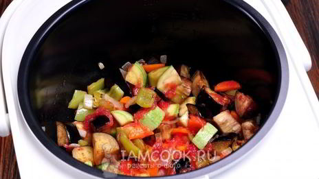 овощное рагу с баклажанами и кабачками в мультиварке