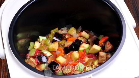 овощное рагу с баклажанами и кабачками в мультиварке