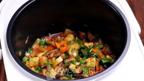 овощное рагу с баклажанами и кабачками в мультиварке