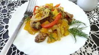 Овощное рагу с куриными желудками