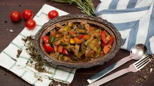 Овощное рагу со свининой