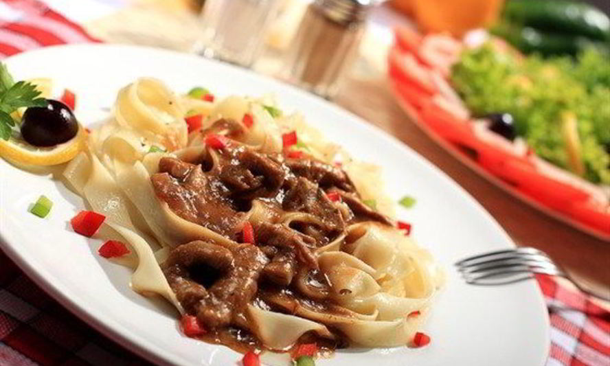 Рецепт пасты с рагу из баранины и овощей