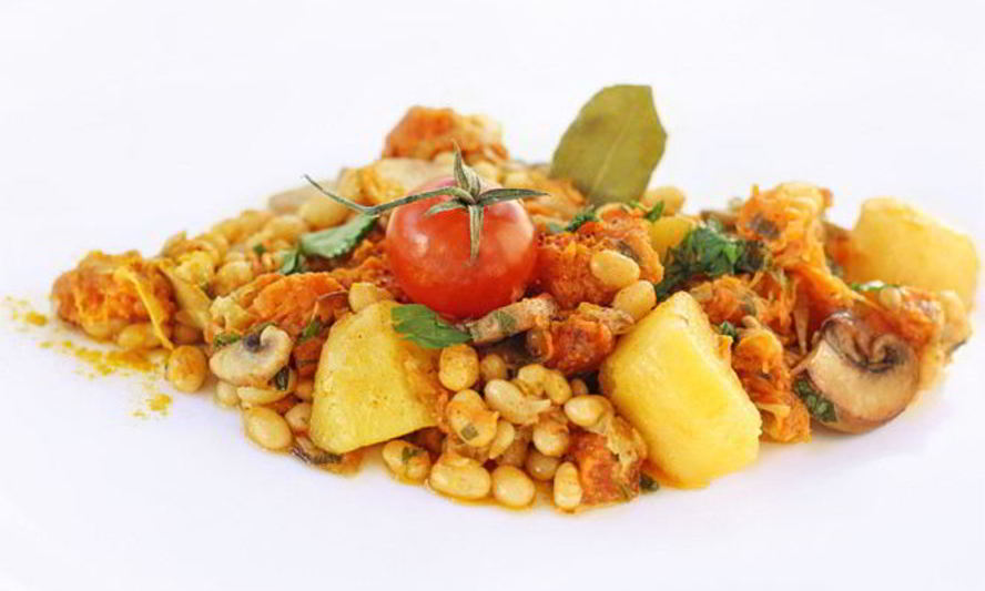 Рецепт пестрого картофельного рагу с тыквой, грибами и фасолью