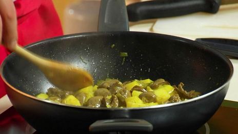 рагу из куриных сердечек