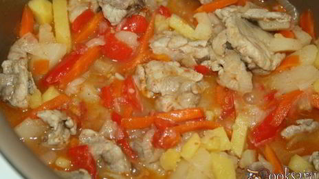 рагу из свинины с овощами в мультиварке