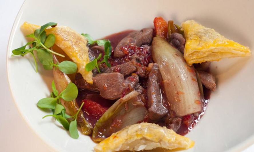 Рецепт рагу из утки с апельсинами и слоеные закуски