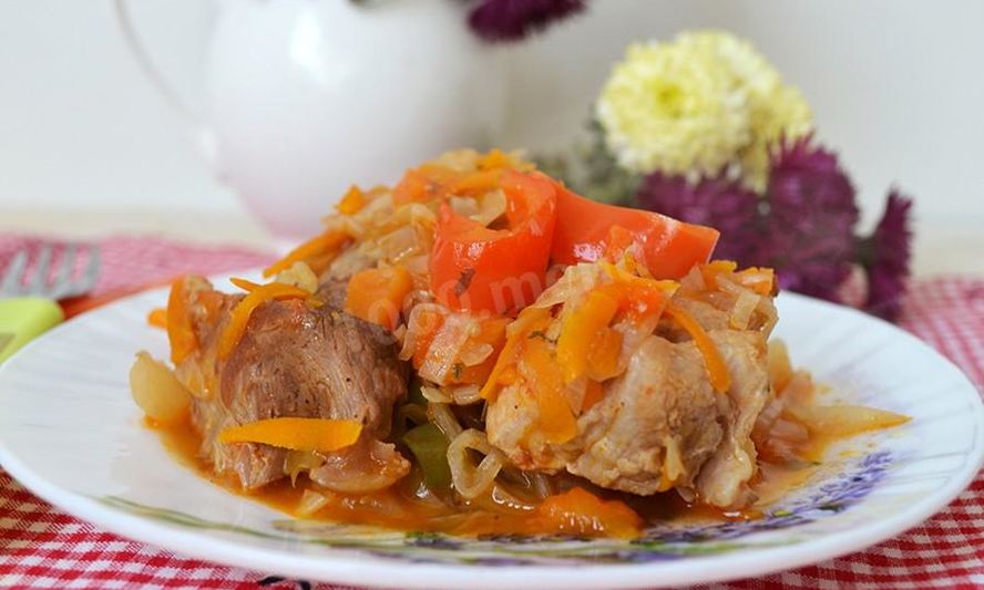 Рецепт рагу с мясом тушеное в мультиварке