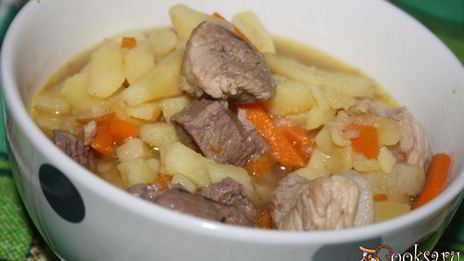 рагу со свининой, говядиной, картофелем и репой
