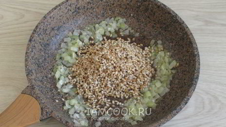 ризотто из перловки с грибами