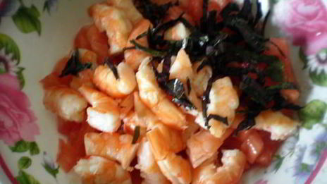 дорада, фаршированная креветками