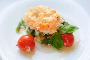 Форель фаршированная креветками