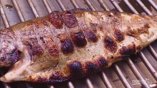 Форель на мангале в лимонно-чесночном маринаде