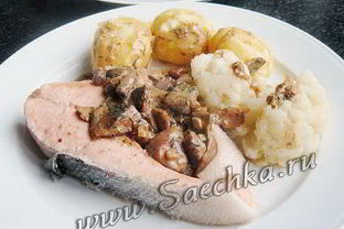 Форель с грибным соусом