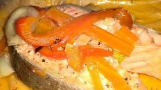 Форель, запеченная в пергаменте