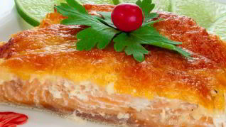 Горбуша, запеченная с сыром