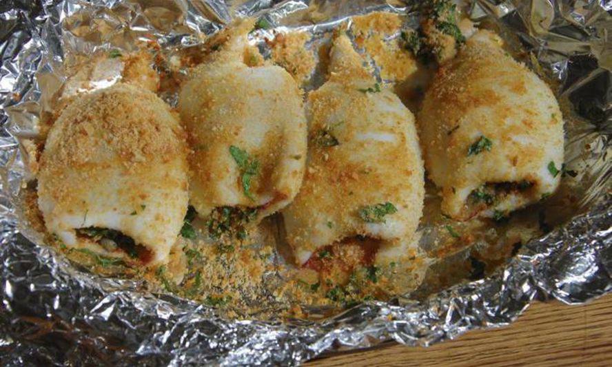 Рецепт кальмаров, фаршированных каперсами, анчоусами и петрушкой