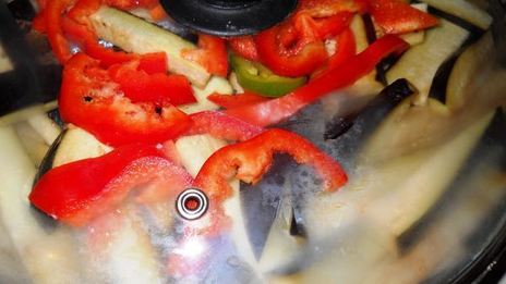 кальмары тушеные с овощами