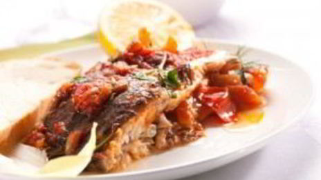 карп с белым столовым вином