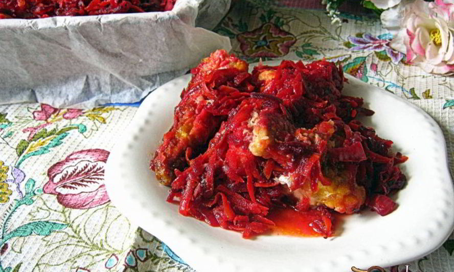 Рецепт хека под свекольным маринадом