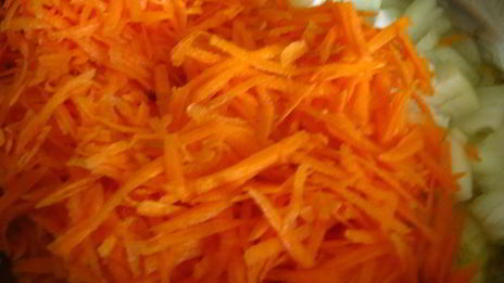 хек под свекольным маринадом