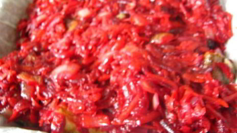 хек под свекольным маринадом