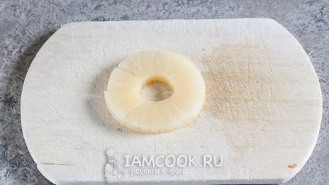 креветки с ананасами и ветчиной в духовке