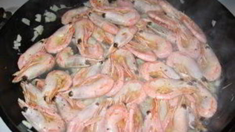 креветки с лимоном и соевым соусом