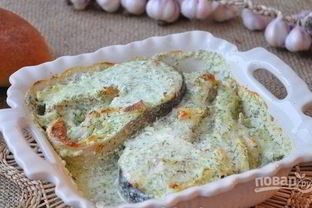 Лосось под соусом в духовке