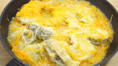 минтай тушеный с овощами