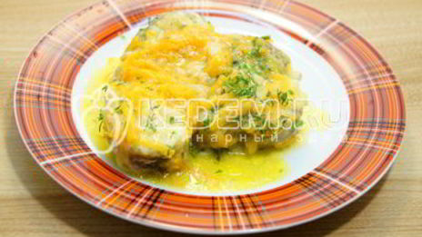 минтай тушеный с овощами