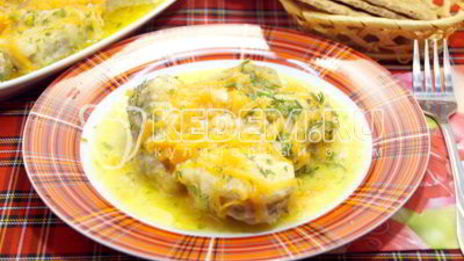 минтай тушеный с овощами