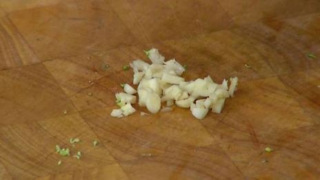 палтус с песто из брокколи