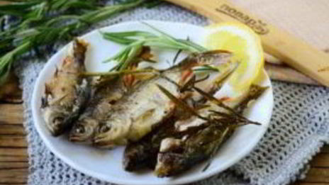 плотва, запеченная в духовке