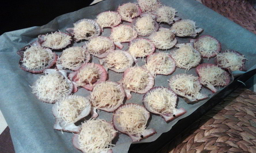 Рецепт ракушек гребешков, запеченые с чесноком