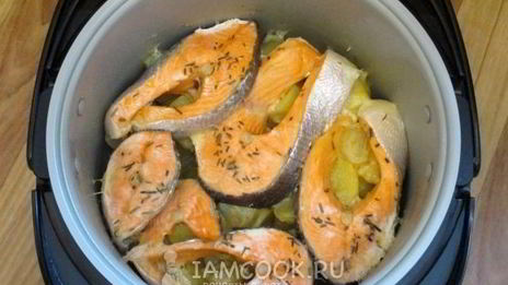рыба в мультиварке с картошкой