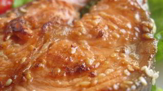 Семга на яблочной подушке