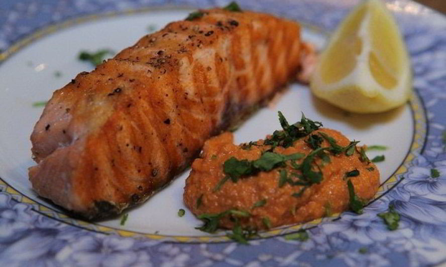 Рецепт семги с соусом ромеско