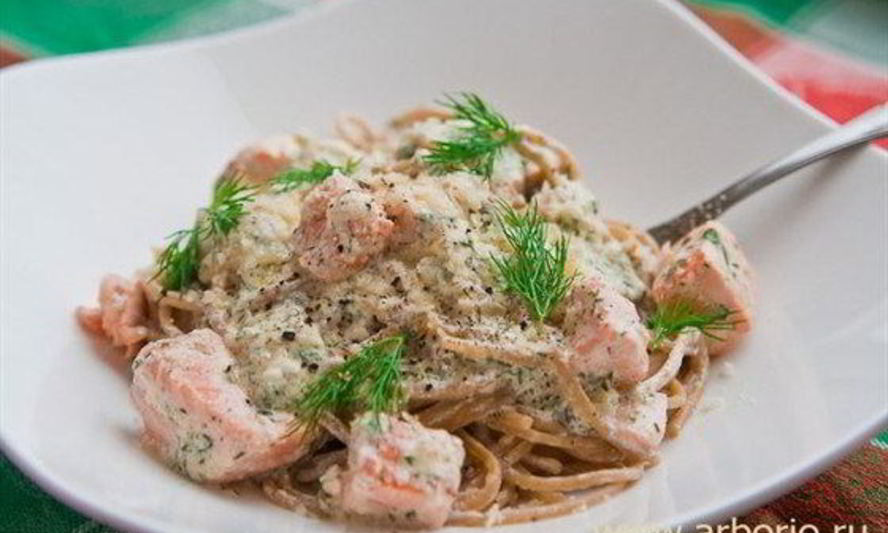 Рецепт семги со шпинатом в сливочном соусе