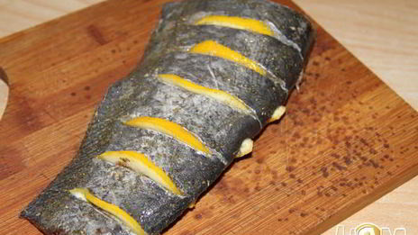 сом, запеченный в фольге