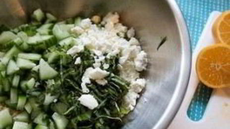 тилапия с квиноа и огурцом