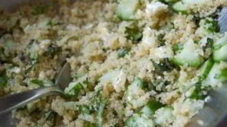 тилапия с квиноа и огурцом