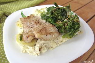 Треска с брокколи в духовке