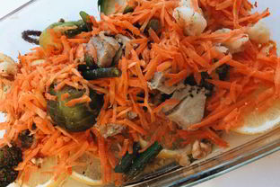 Тунец с овощами