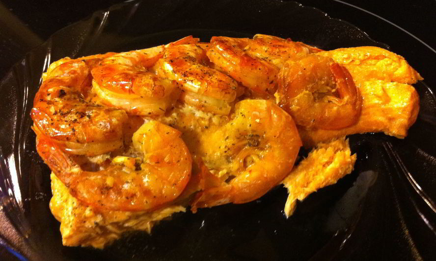 Рецепт запеченной красной рыбы с креветками