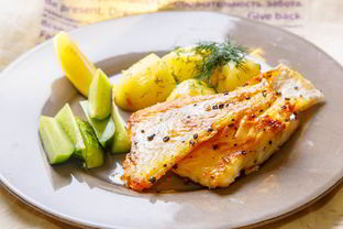 Жареная рыба с картофелем