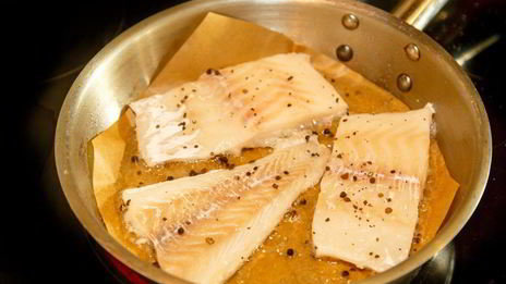 жареная рыба с картофелем