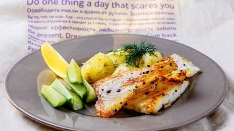 жареная рыба с картофелем