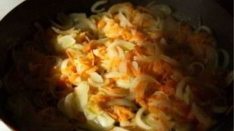 жареные лисички с луком